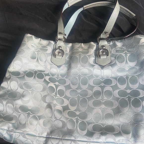 Coach purse - Picture 2 of 3